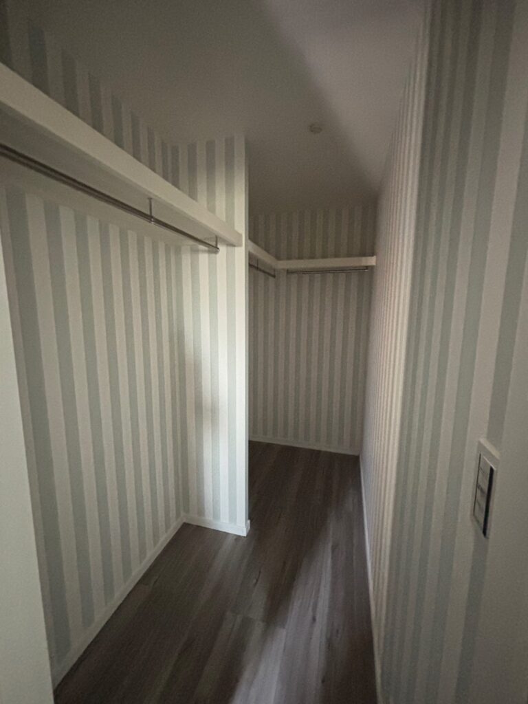 高石市でウォークインクローゼットを作りました