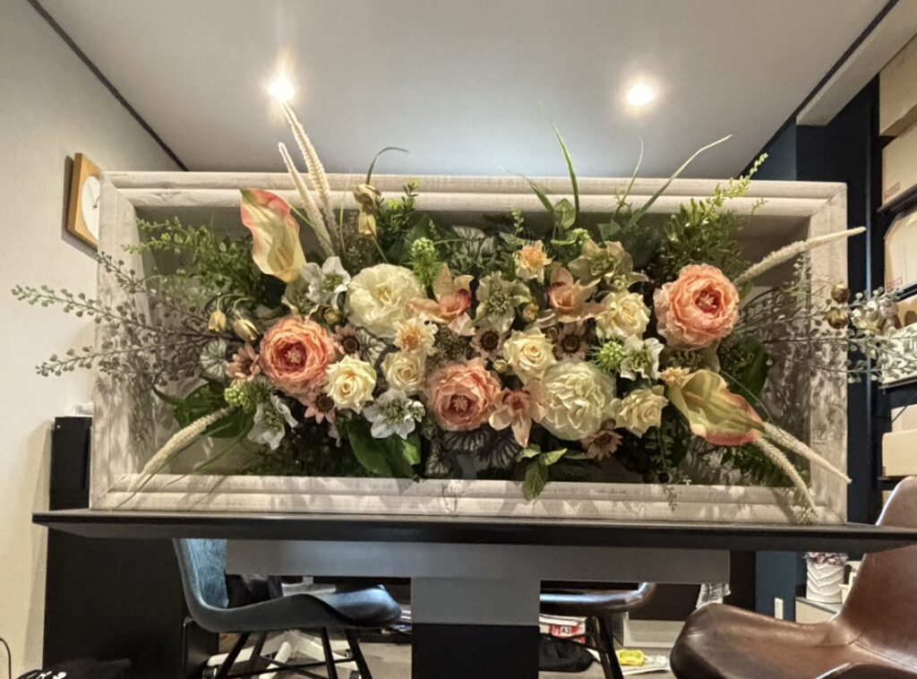 忠岡町壁掛けのアーティフィシャルフラワーを作りました