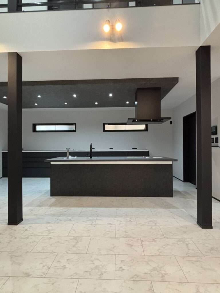 泉佐野で広いキッチン