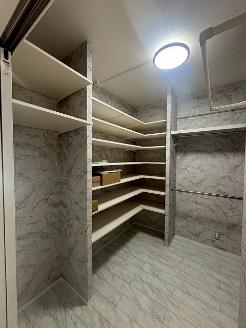 和泉市で広いウォークインクローゼットを造りました