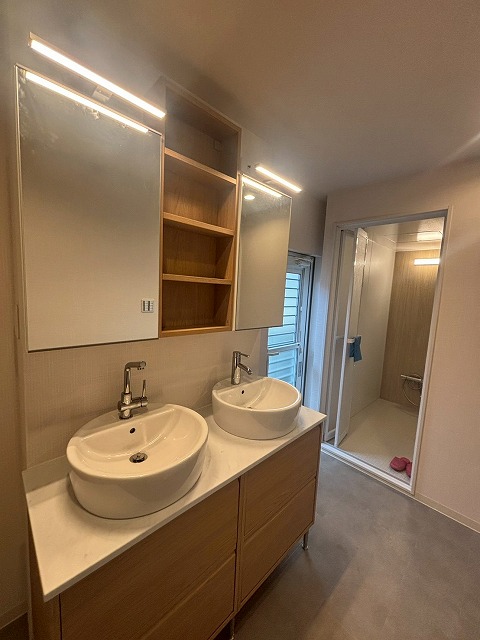 富田林市のリフォームで2ボールの洗面台を設置