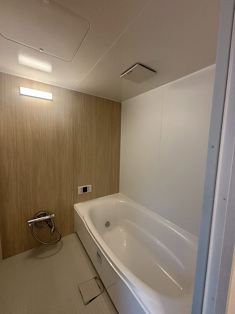 富田林市で風呂入替え工事を行いました